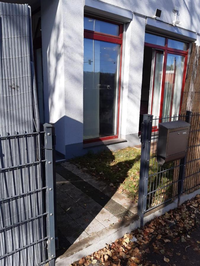 Luxurioese Wohnung Mit Eigenem Garten Augsburg Exterior foto